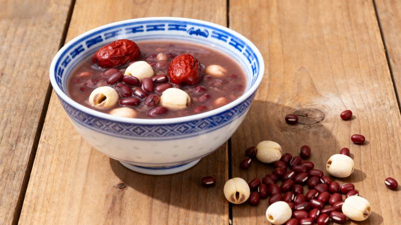 红豆莲子红枣养生粥图片