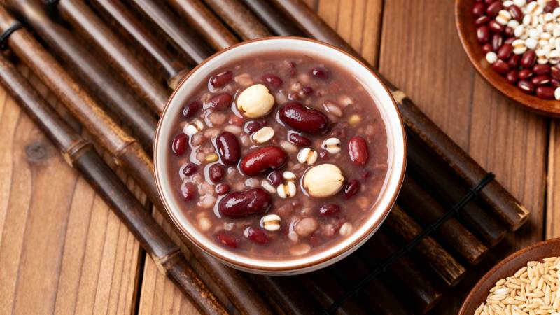 红豆薏米粥 养生暖胃佳选图片