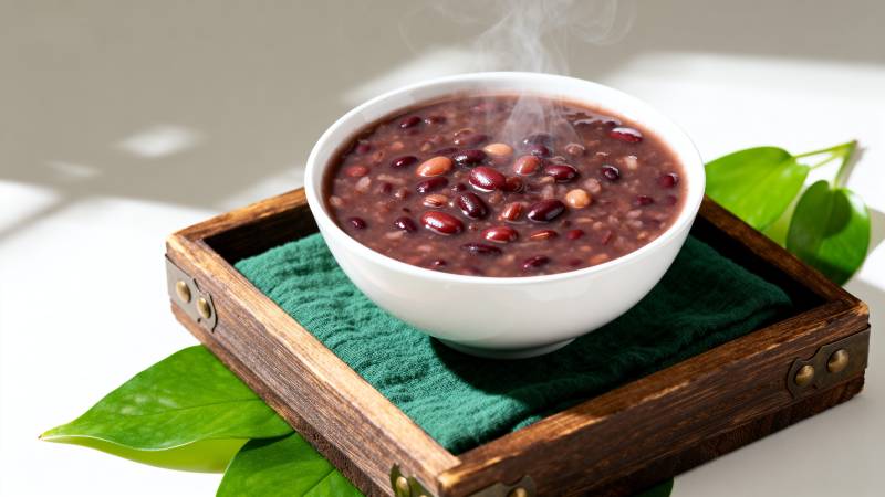热腾腾红豆粥 暖胃又养生图片
