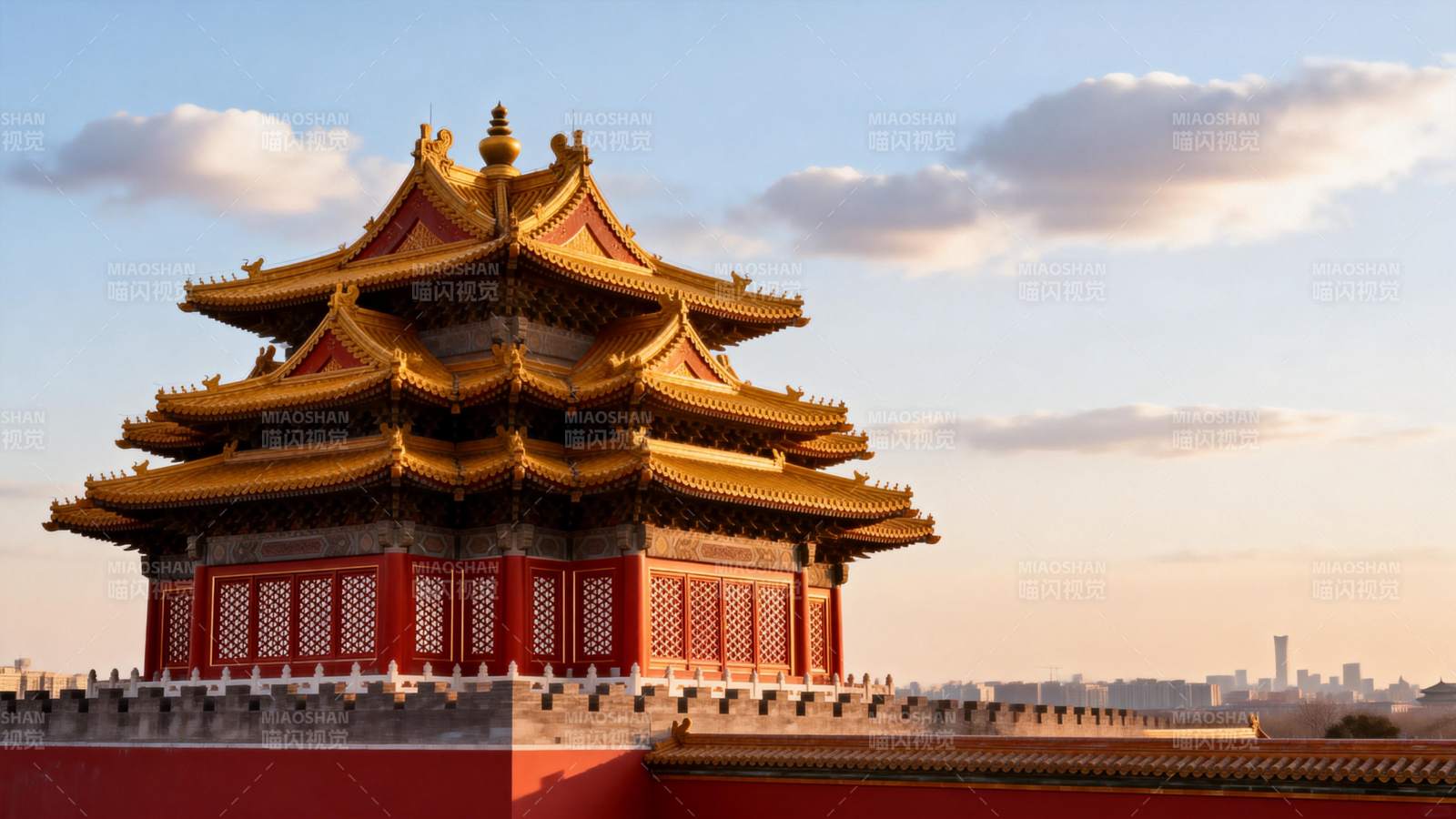 故宫角楼映夕阳图片