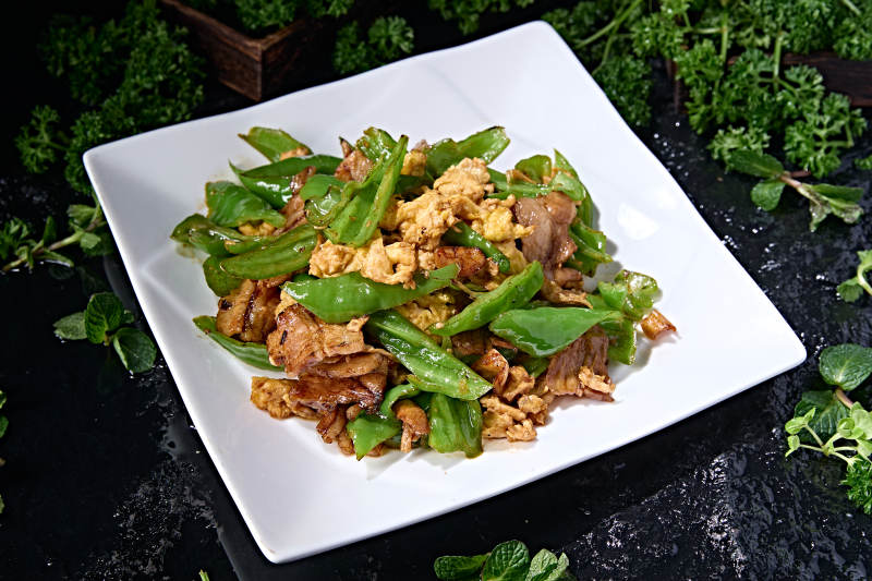 美味柴鸡蛋螺丝椒炒大刀回锅肉图片