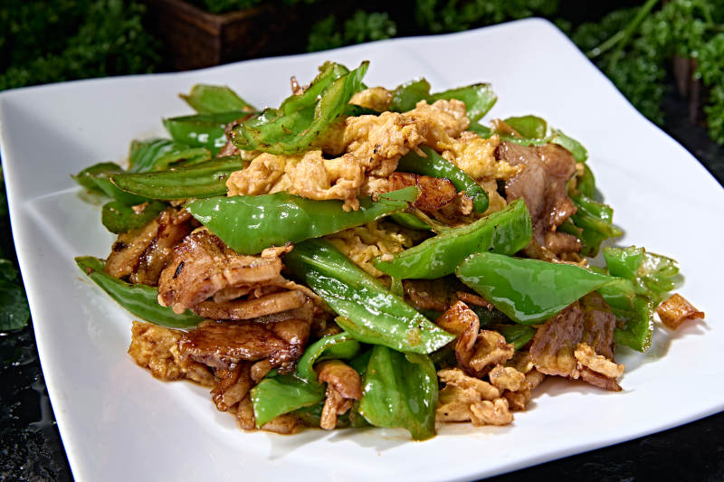 美味柴鸡蛋螺丝椒炒大刀回锅肉图片