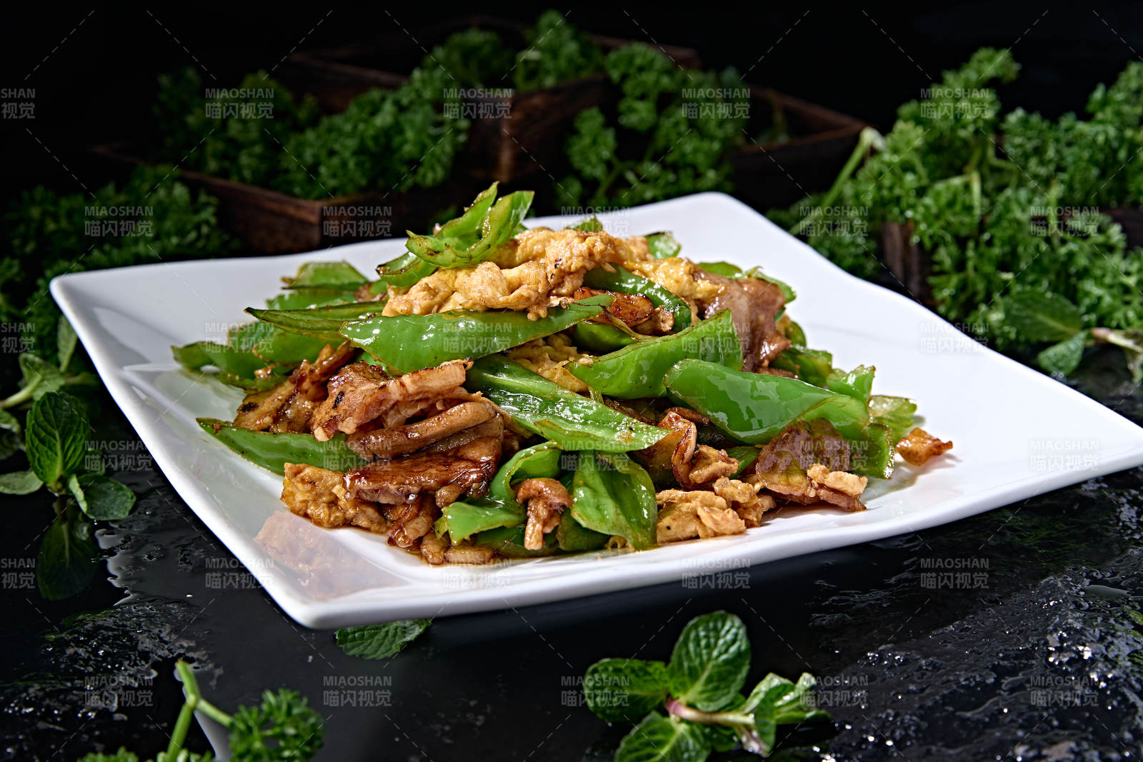 美味柴鸡蛋螺丝椒炒大刀回锅肉图片