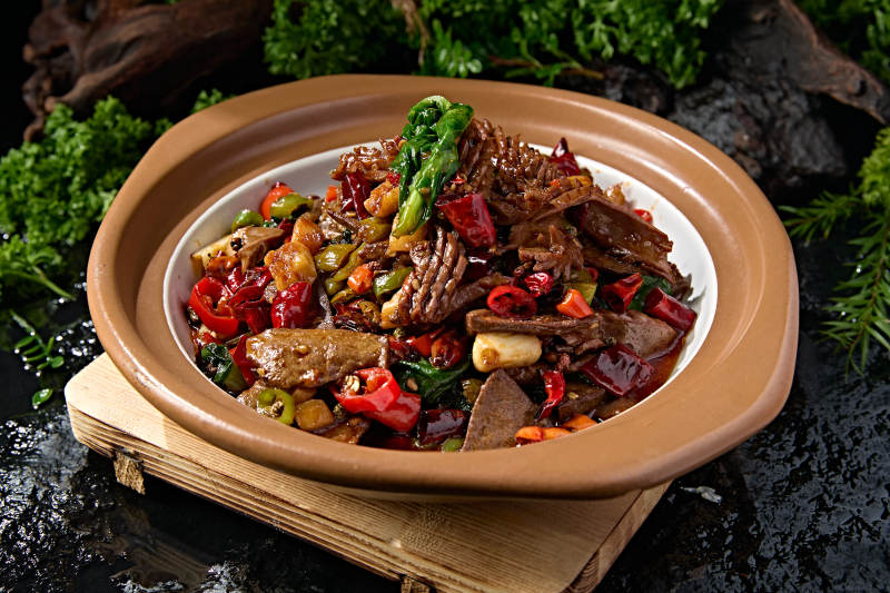 美味湘菜爆辣双椒煨大刀猪肝片图片