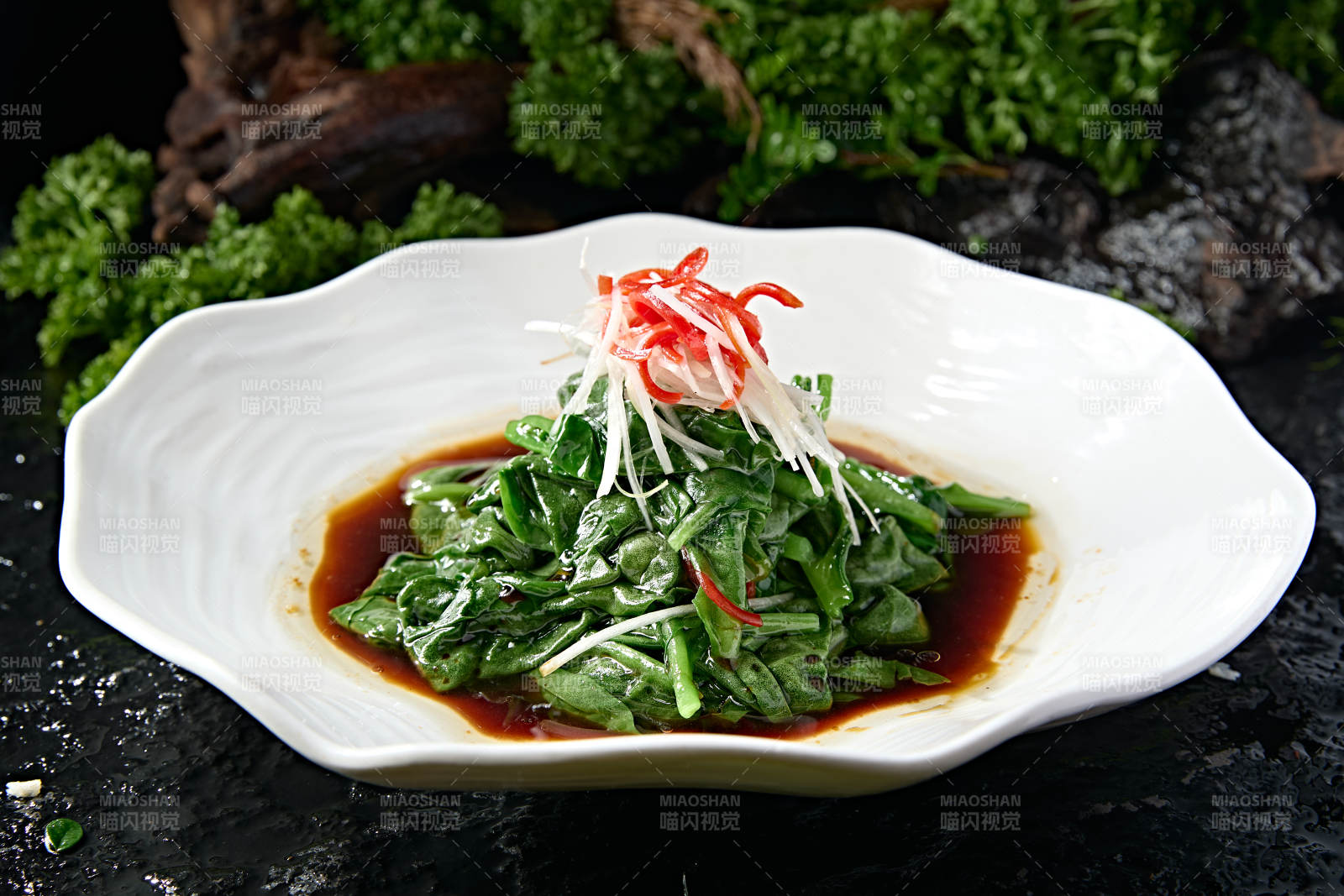 酒店清淡开胃清炒时蔬根茎冰草图片