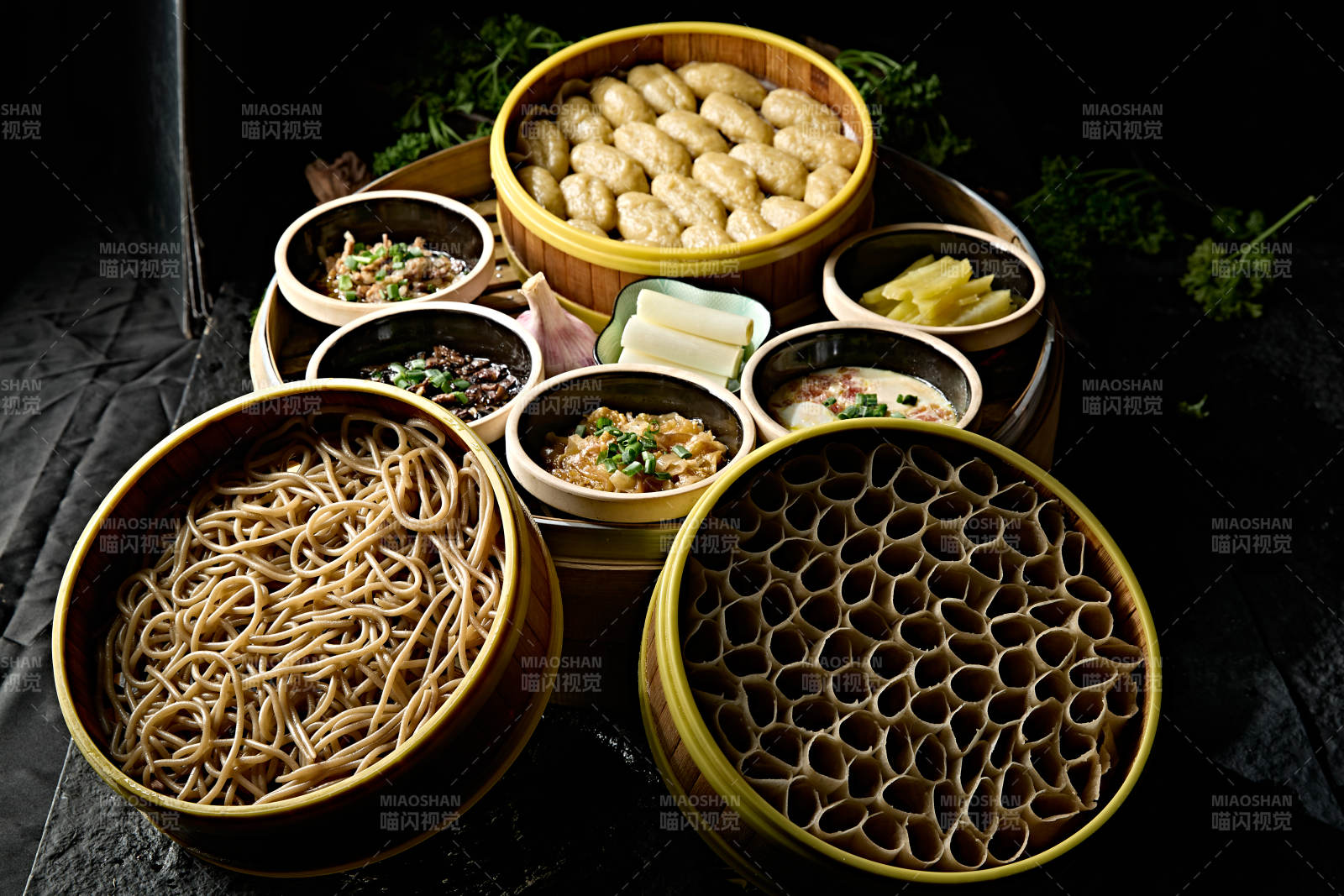 张垣美食粗粮健康的蒸莜面窝窝图片