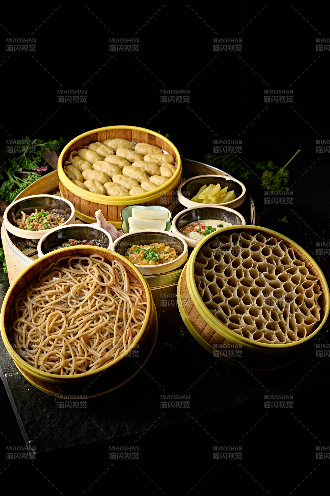 张垣美食粗粮健康的蒸莜面窝窝图片