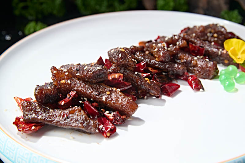 川味美食香辣米椒干煸牛柳图片