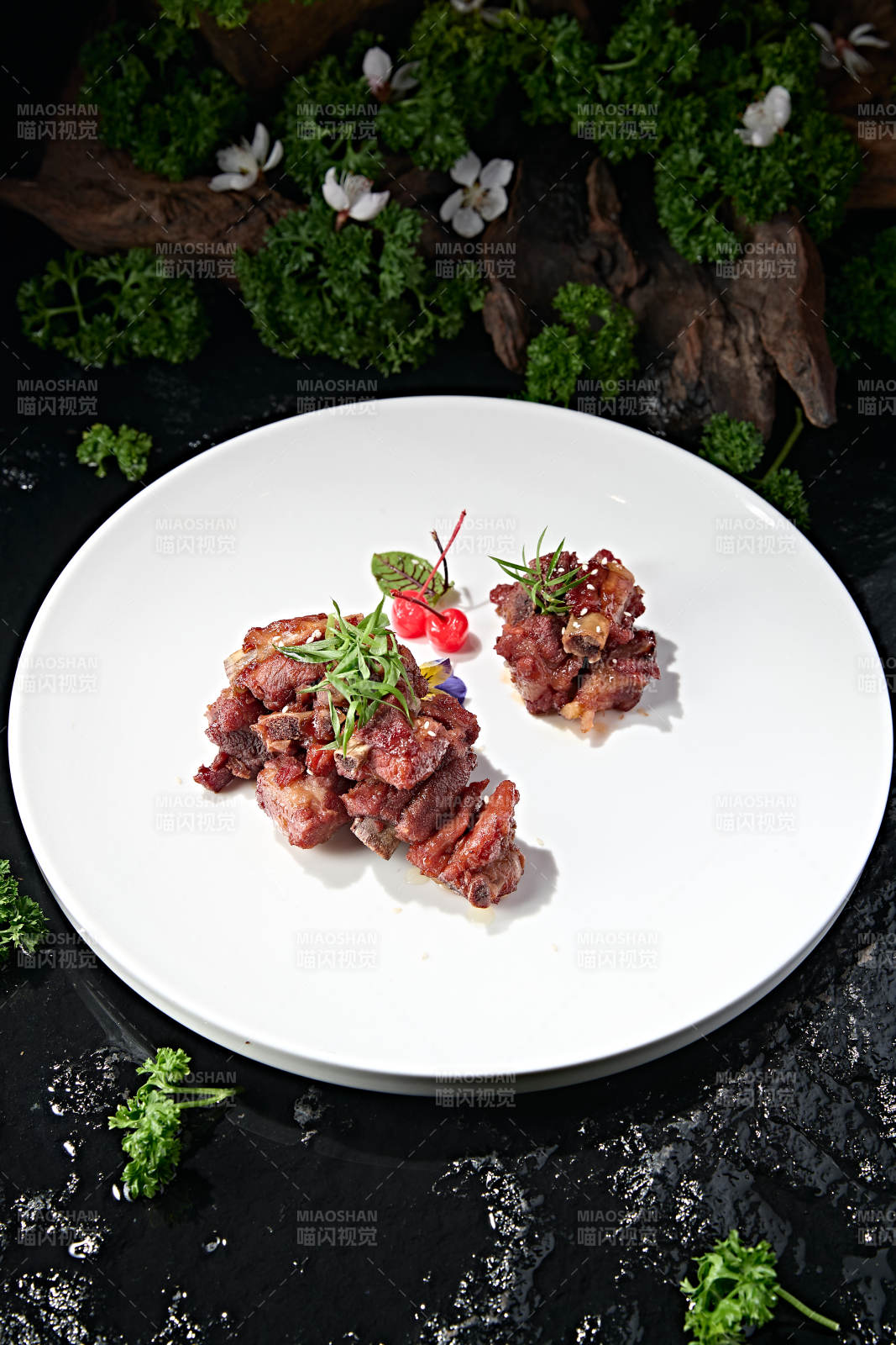 精美凉菜风味糖醋小排骨图片