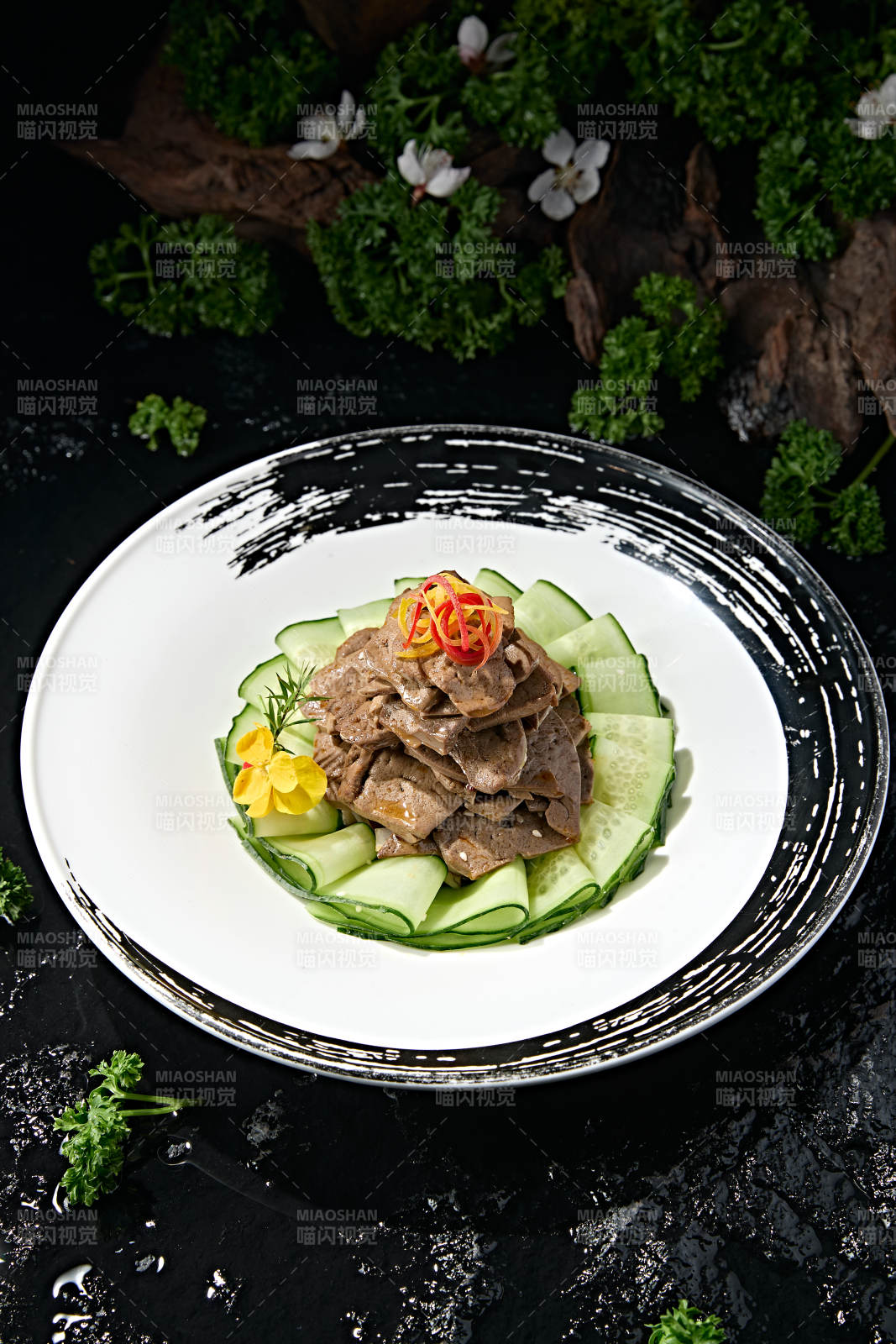 精美凉菜大刀浇汁猪肝片图片