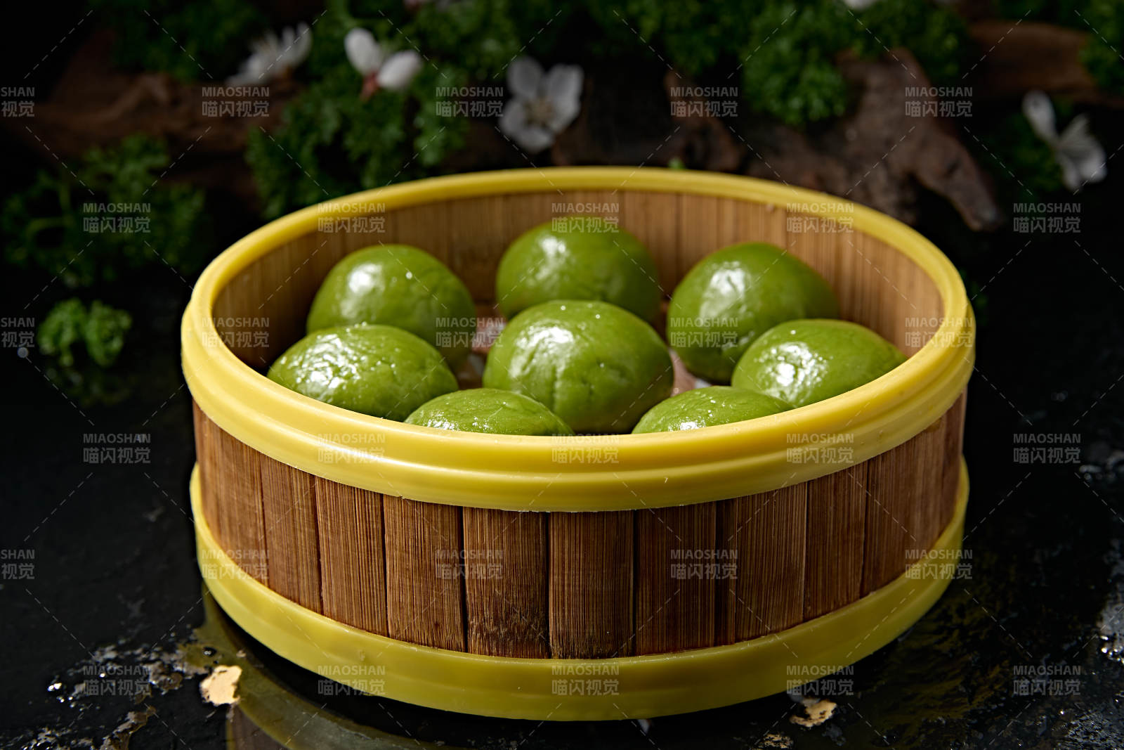 艾草青团青绿色糯米团图片
