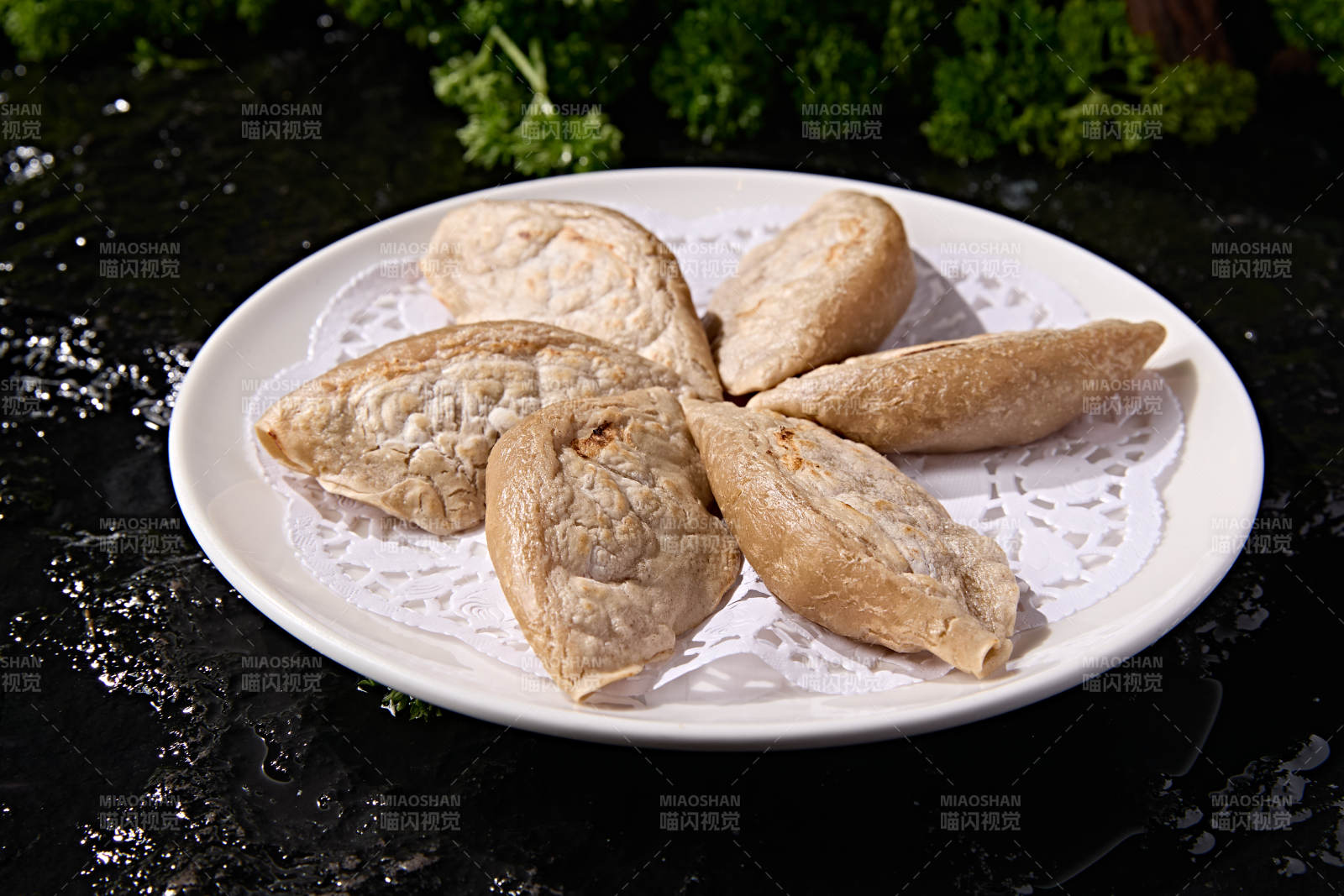 农家杂粮面食手工莜面锅巴饺子图片