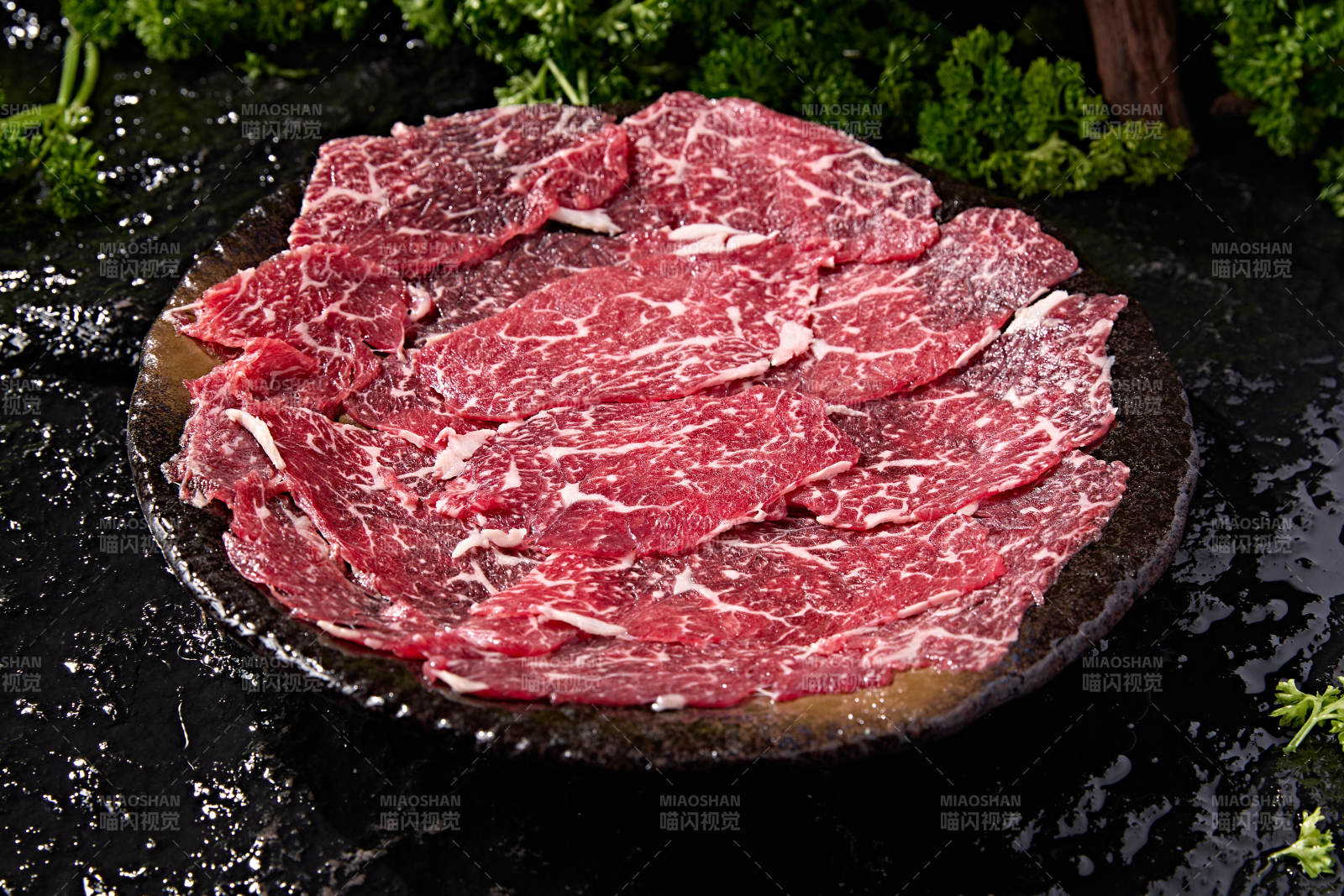 潮汕火锅高档荤食材原切雪花牛肉片图片