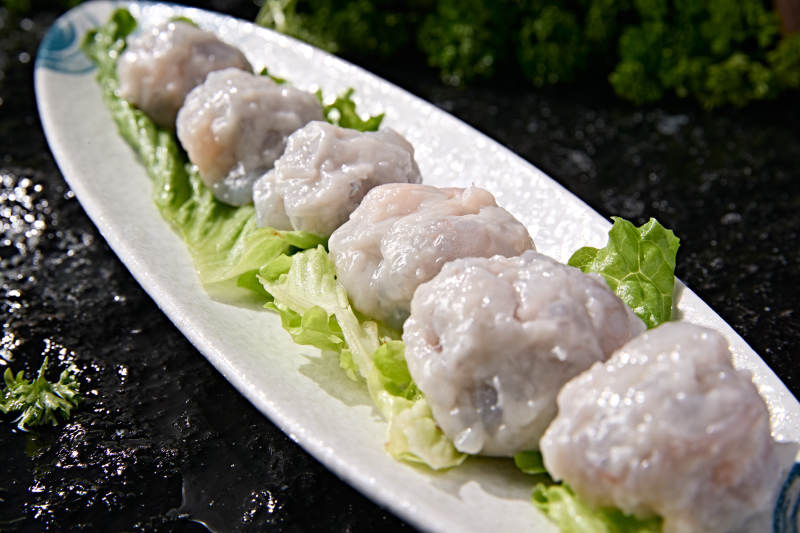 火锅涮煮海鲜食材手工大颗虾滑丸图片