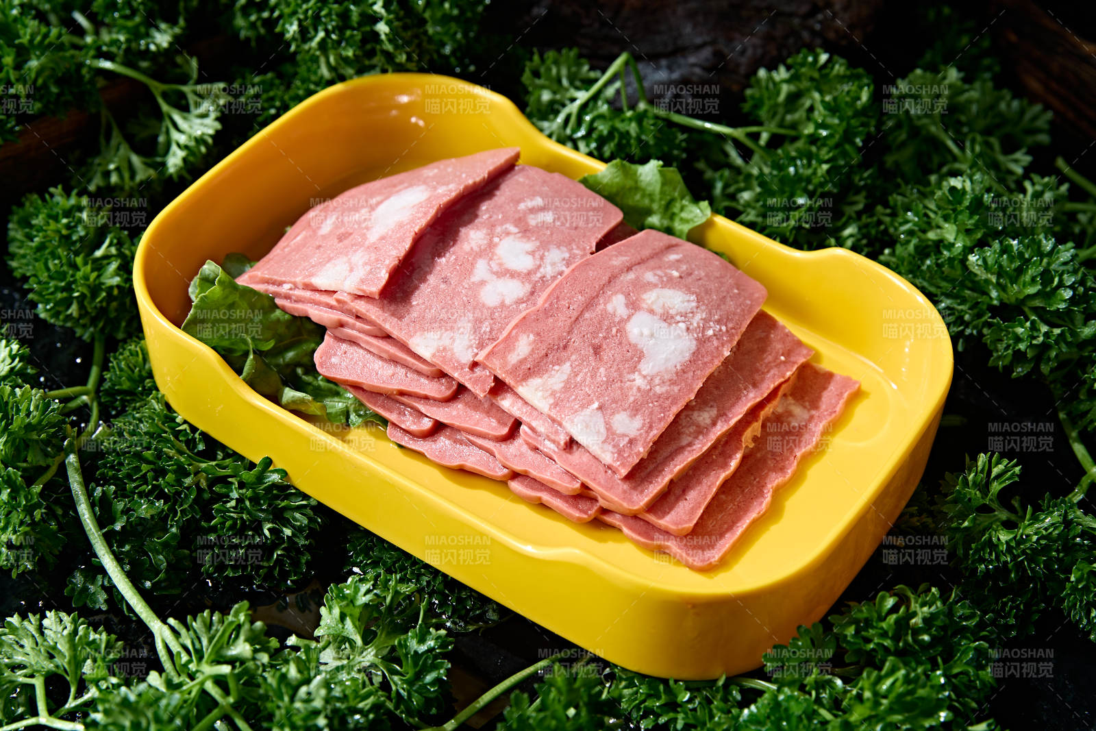 火锅食材牛肉培根切片火图片