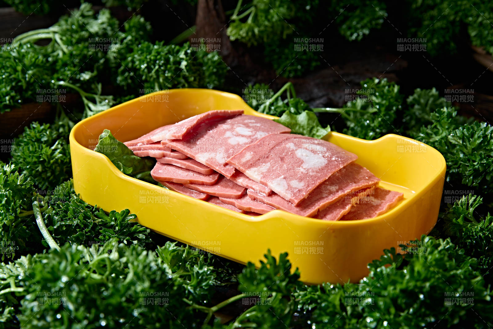 火锅食材牛肉培根切片火图片