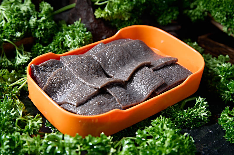 火锅食材黑米魔芋豆腐图片