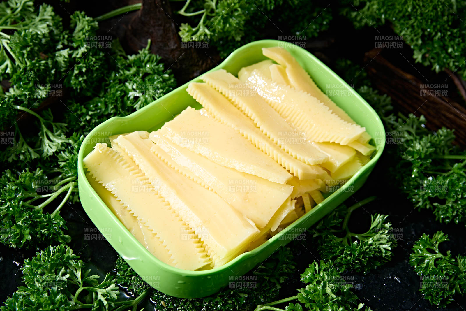 火锅食材新鲜脆笋片图片
