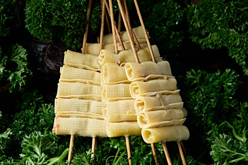 火锅食材现串千张豆腐皮卷图片