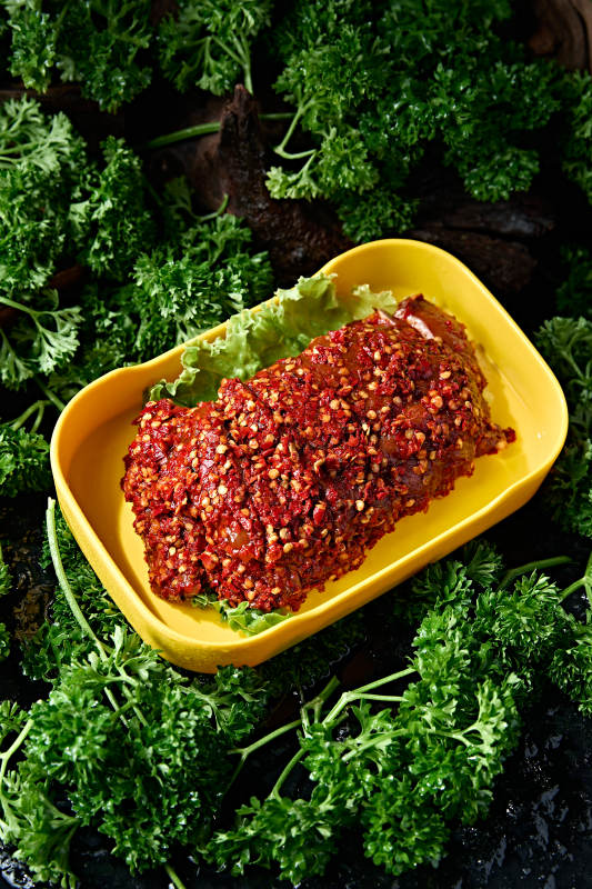 火锅食材麻辣生牛肉图片