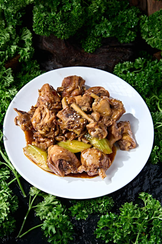 山东临沂传统家常炒鸡炒鸡块图片