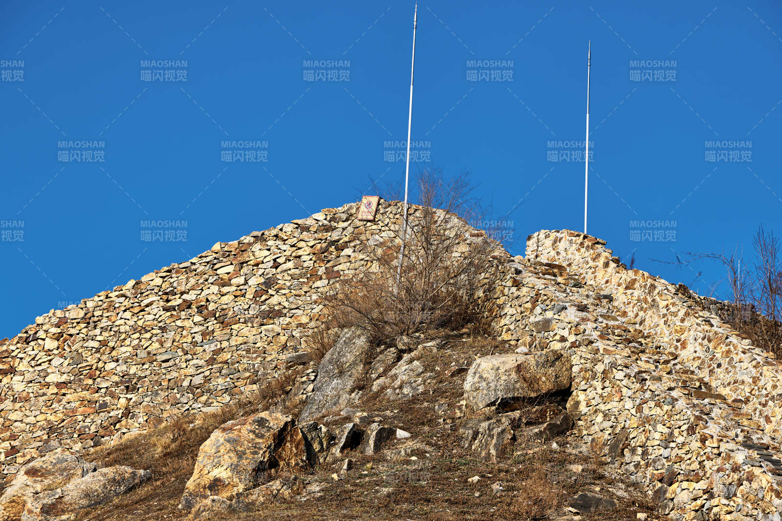 北京延庆区四海镇火焰山拍摄的九眼楼长城图片