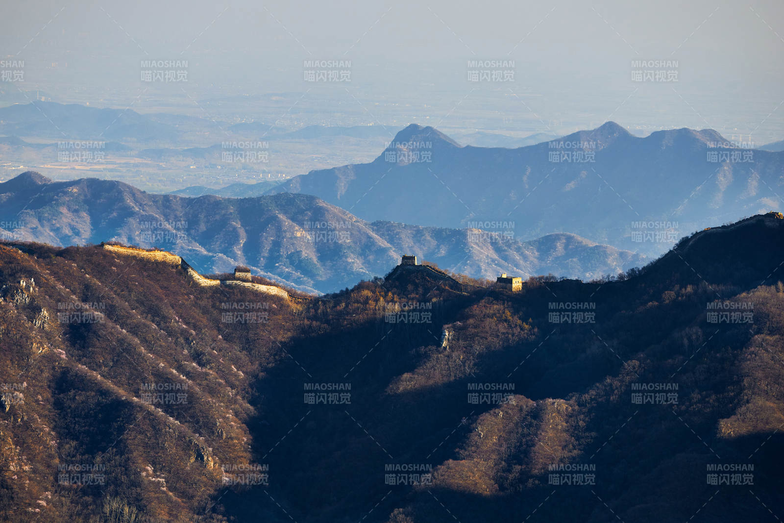 北京市延庆区四海镇火焰山拍摄的万里长城图片