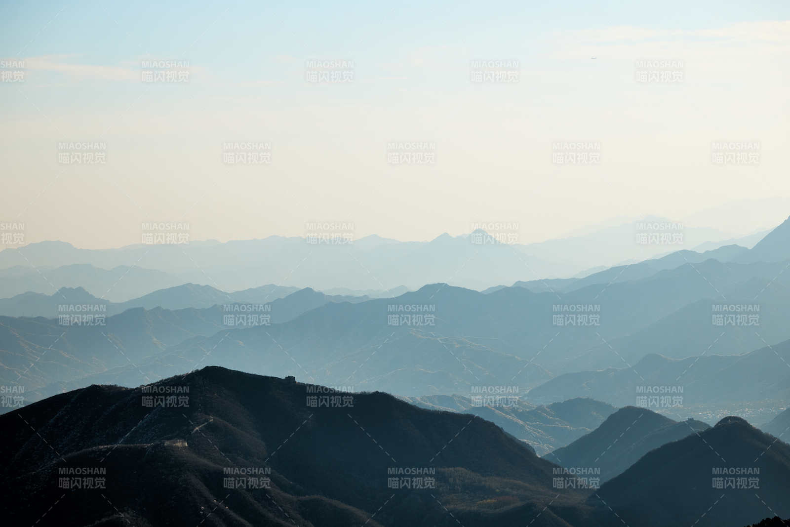 北京延庆区四海镇火焰山主峰风光图片