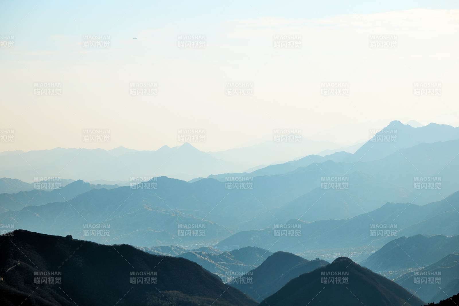 北京延庆区四海镇火焰山主峰风光图片