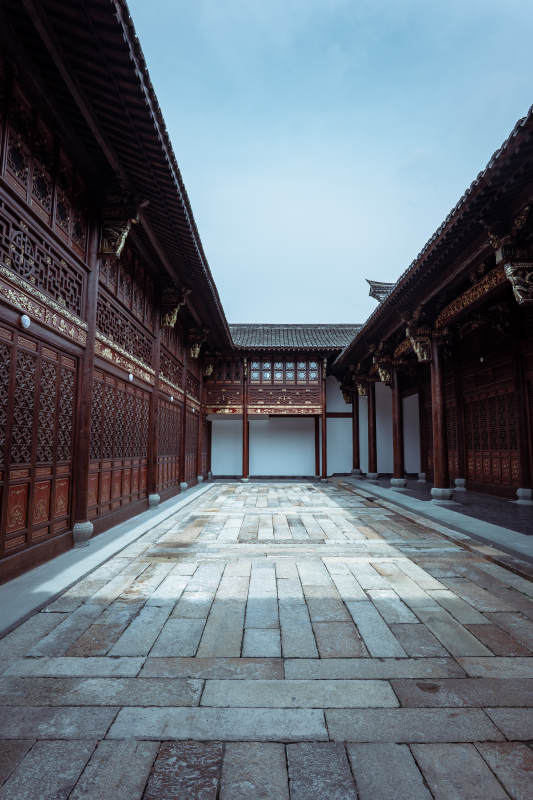 古院幽深 木构雕花静美图片