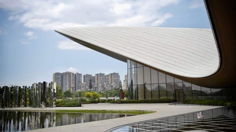现代建筑与城市天际线图片