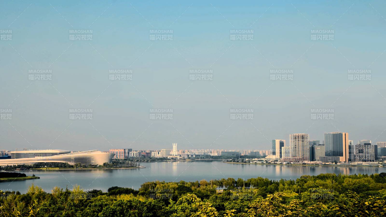 郑州滨水天际线全景图片