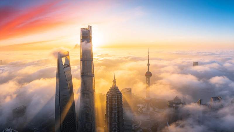 云海之上的魔都晨曦图片