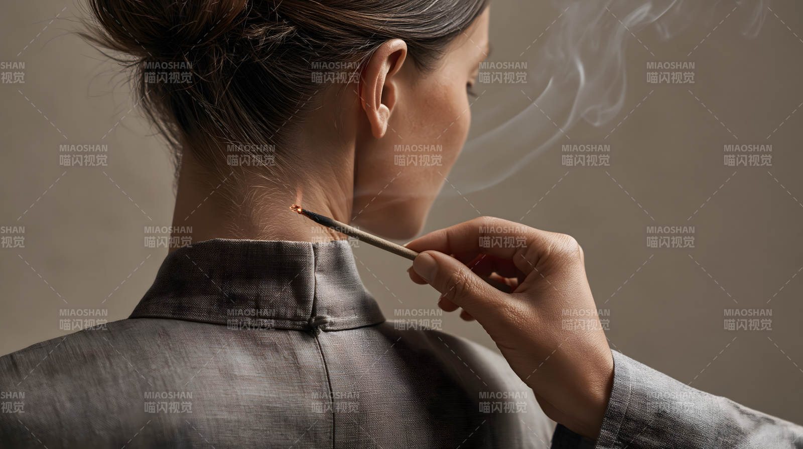 艾灸疗法 温通经络养生术图片