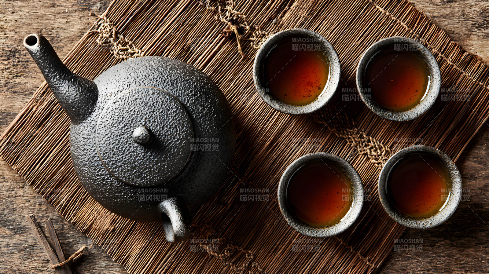 茶壶四杯 古韵茶香浓图片