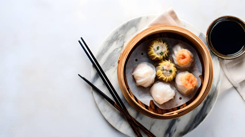 蒸笼小点配酱油 雅致中式早餐图片