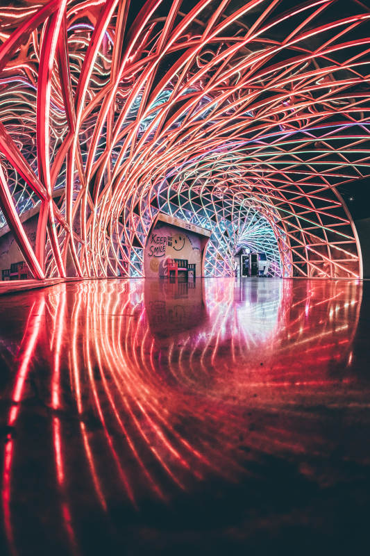 霓虹隧道 光影漩涡图片