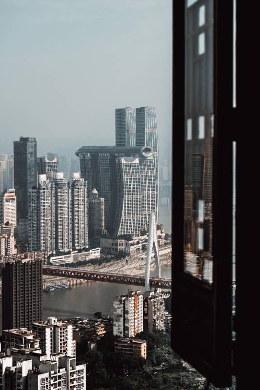 窗景 山城天际线图片