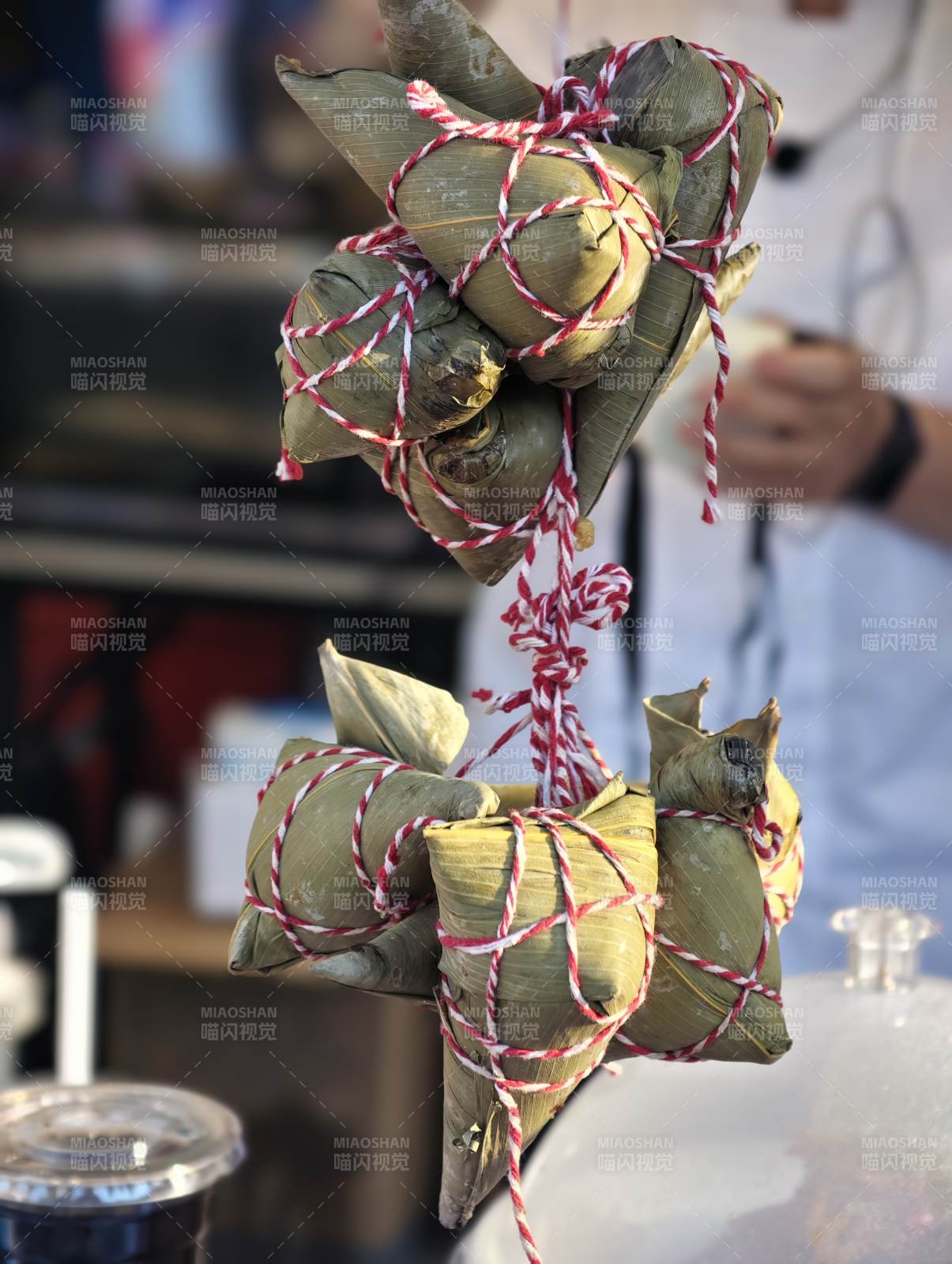 粽叶飘香 红绳系情图片