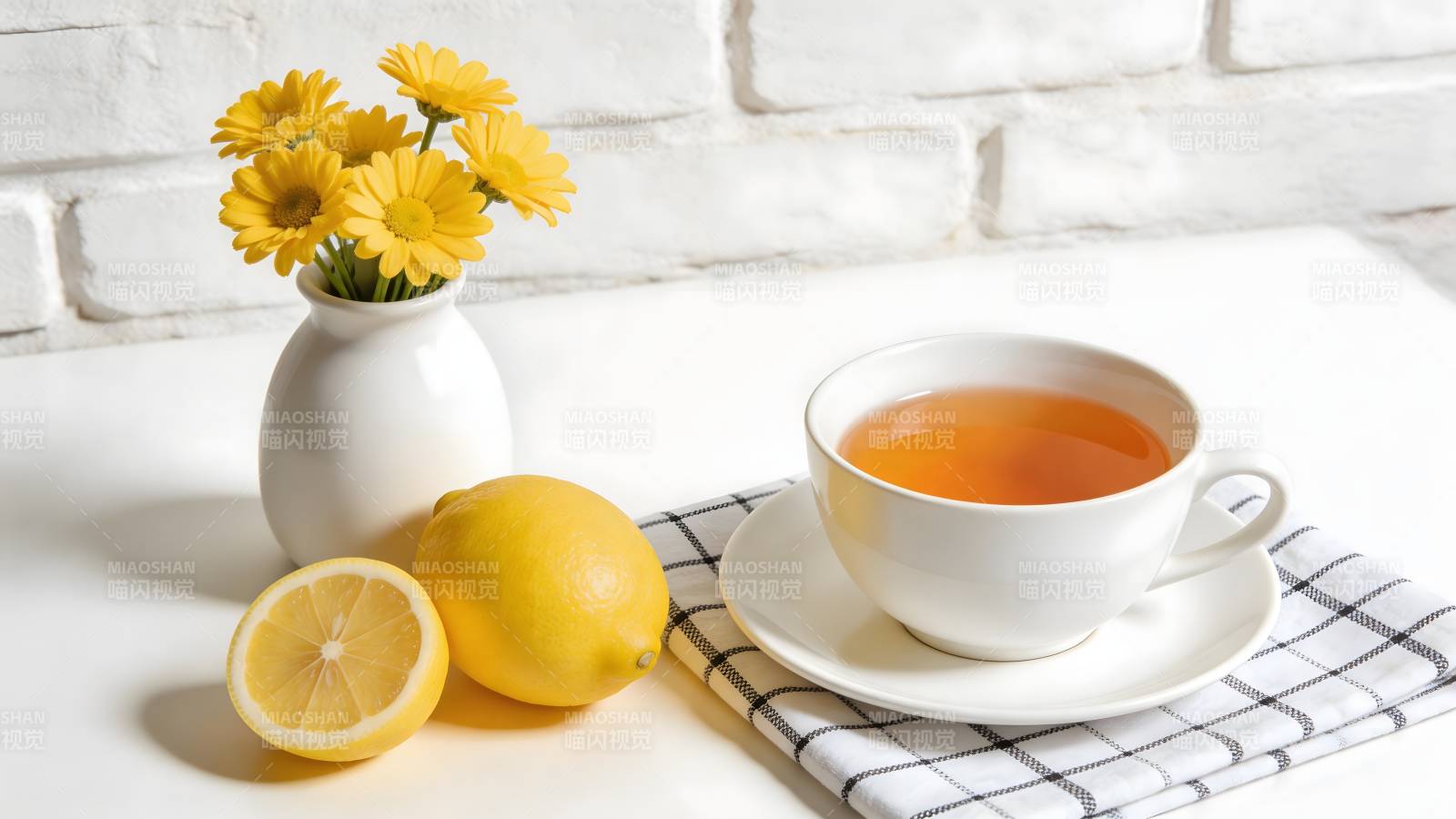 柠檬茶配黄花 清新午后时光图片