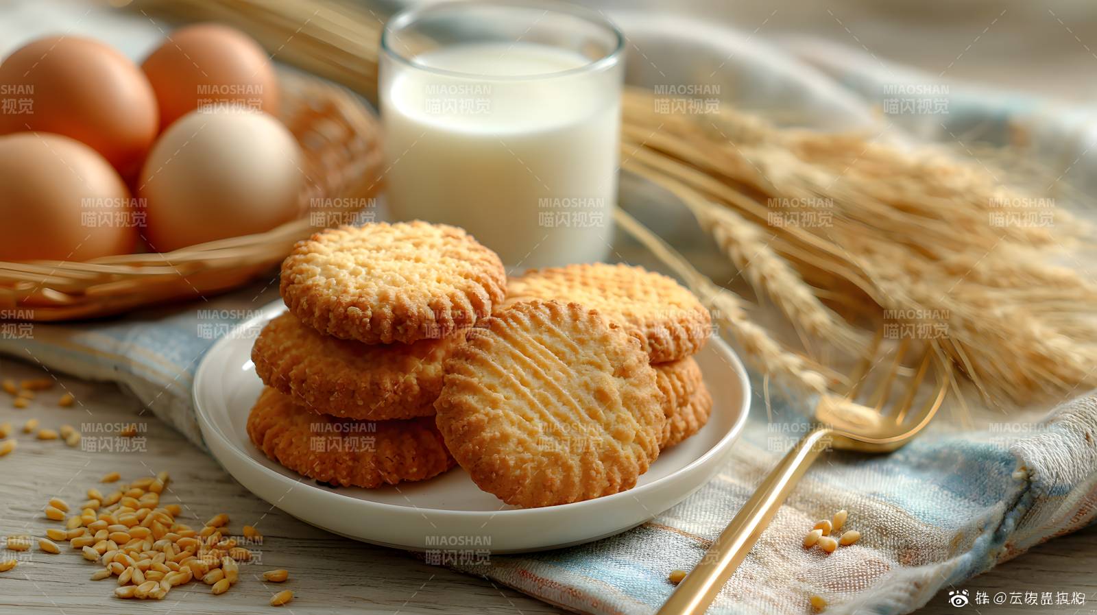 麦香饼干配牛奶鸡蛋图片