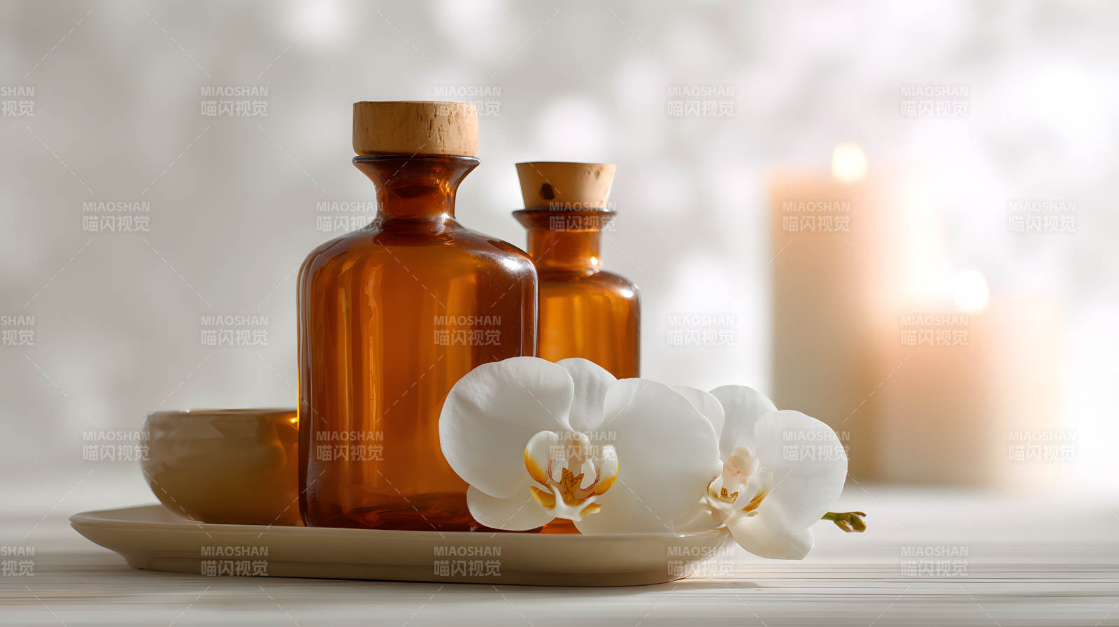 香薰精油与白兰花的静谧时光图片