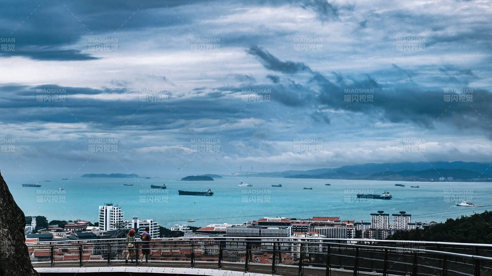 海景城市风光 云天水阔图片