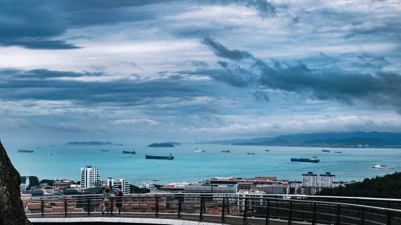 海景城市风光 云天水阔图片
