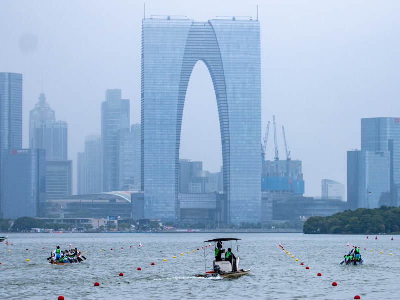 苏州金鸡湖龙舟赛图片