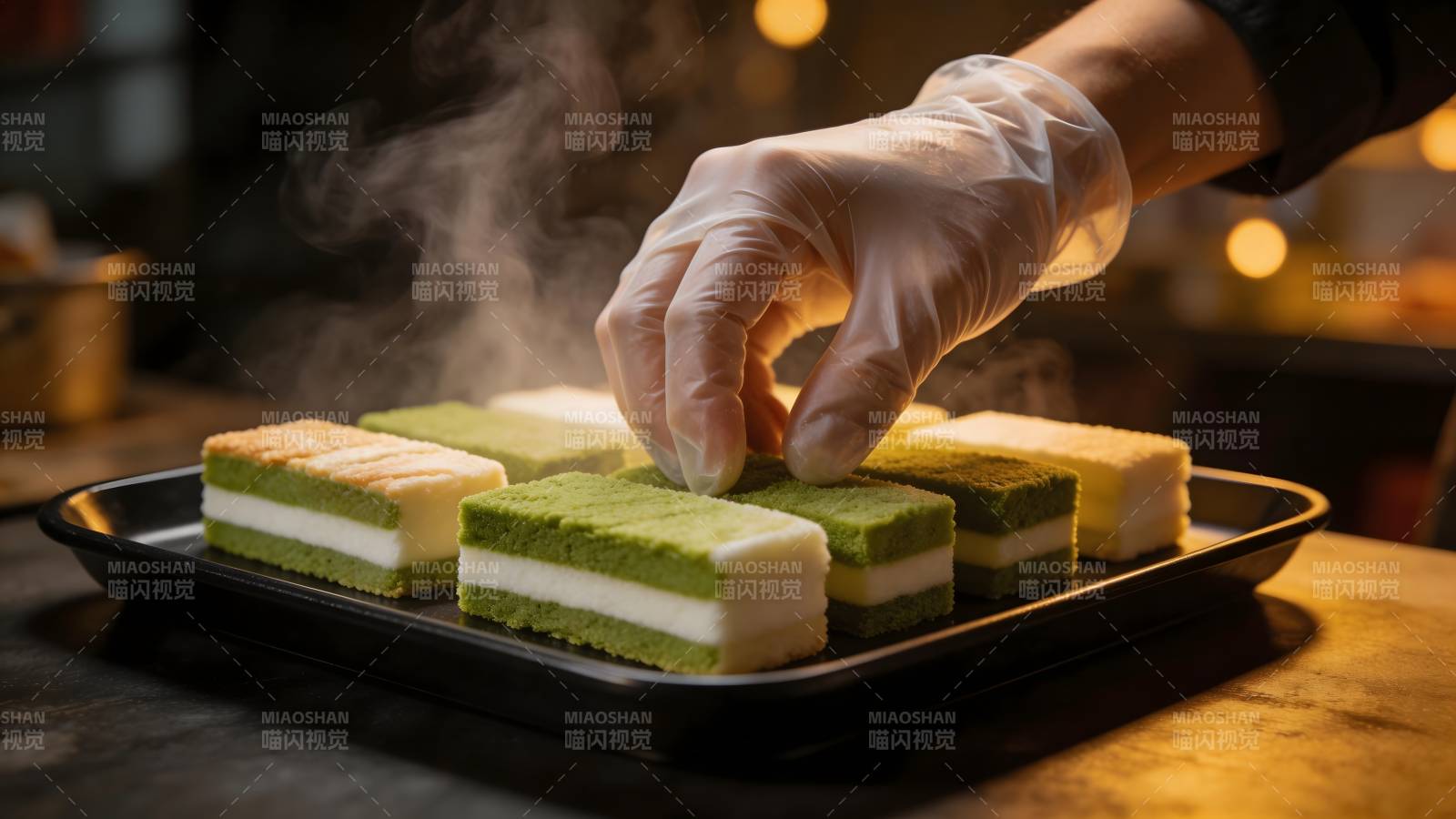 热腾腾抹茶 layered 糕点图片
