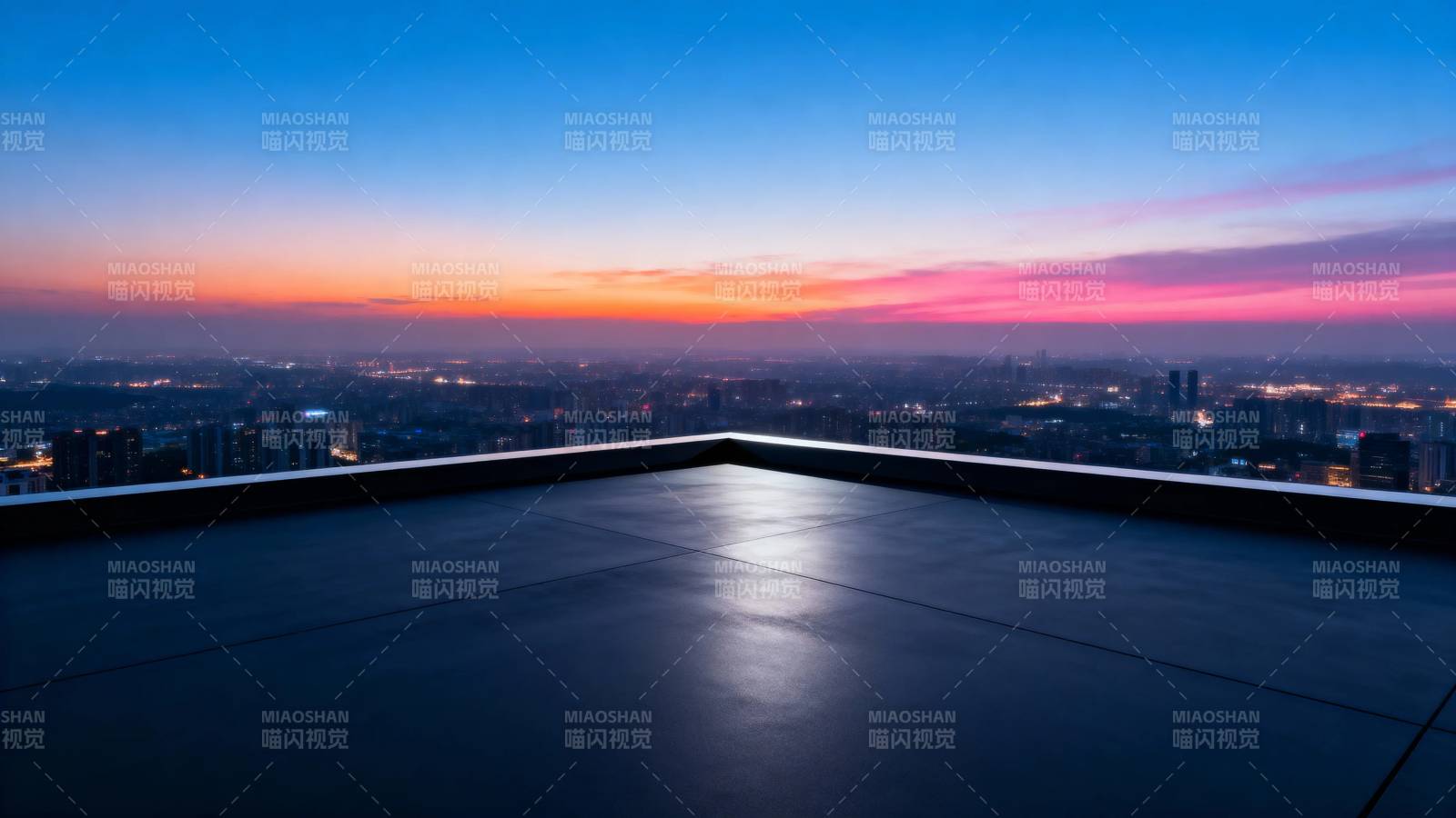天台晚霞 城市剪影美如画图片