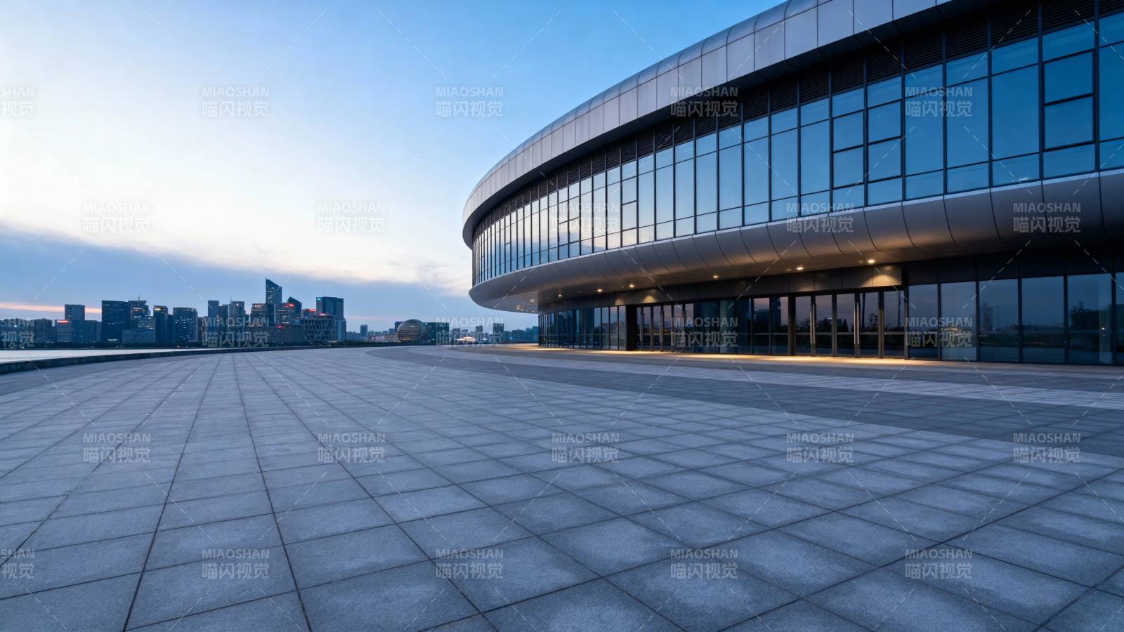 现代建筑与城市天际线图片