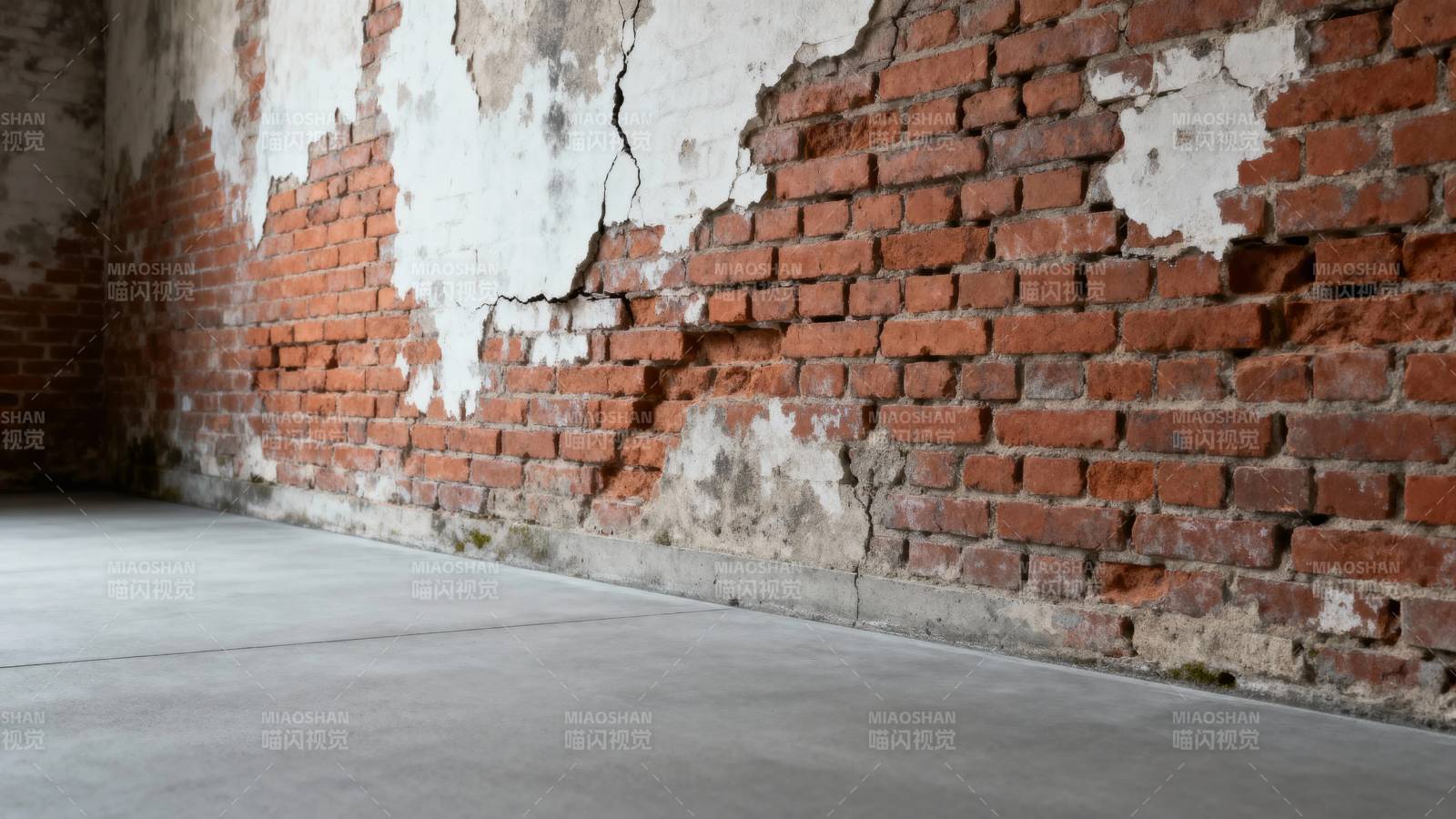 斑驳红砖墙 岁月痕迹深图片