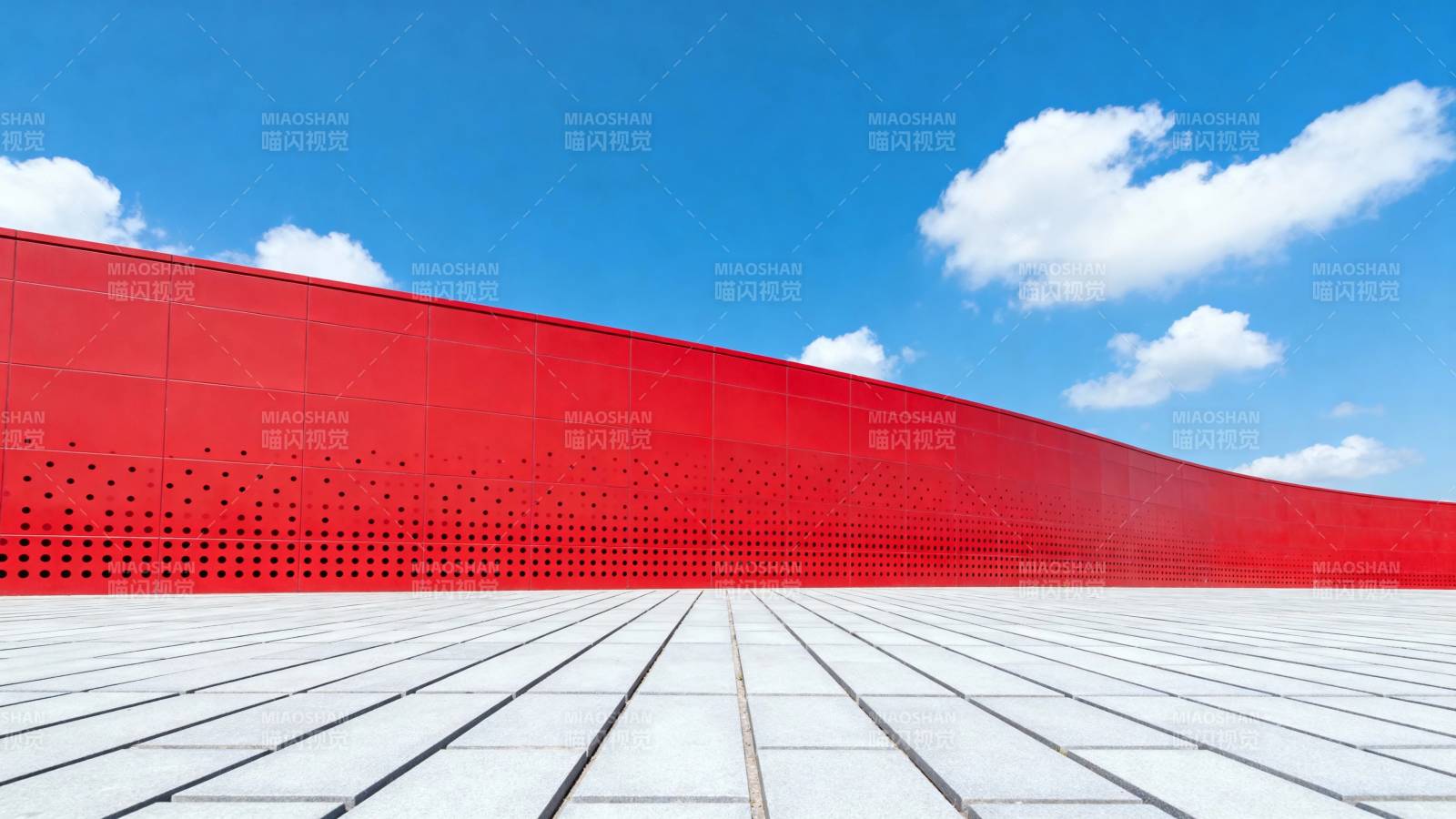 红墙蓝天 现代建筑之美图片